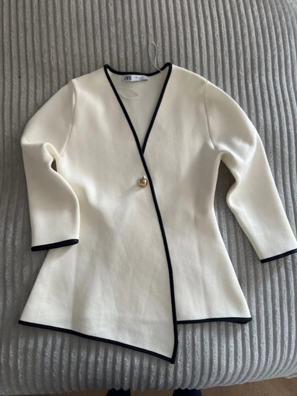 Women’s Cream Contrast Trim Blazer Top Size S